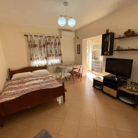 88 Apartment *
