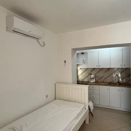 Apartment 88